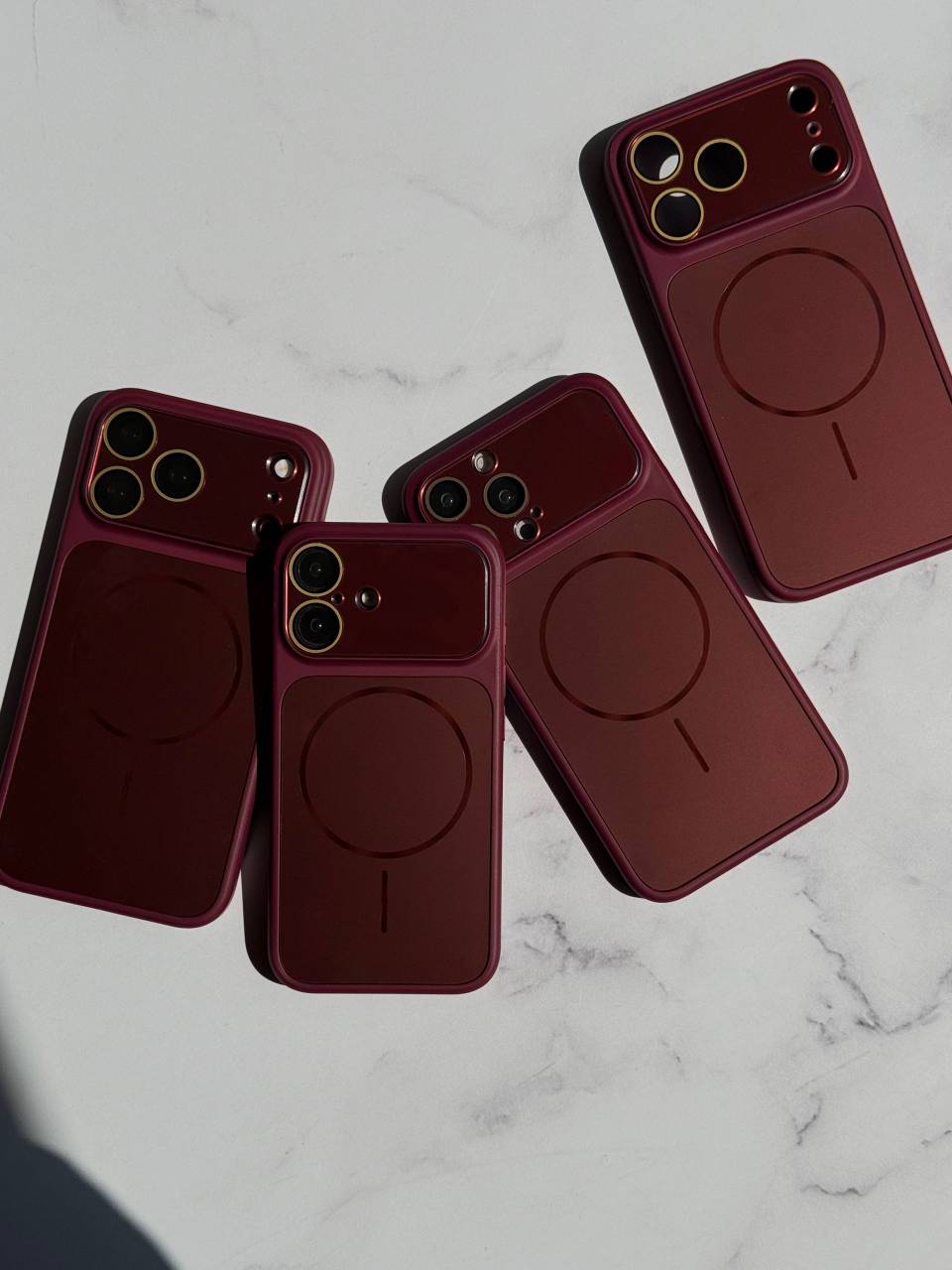 قاب PVD Burgundy با مگ سیف (تبدیل آیفون ها به سری 18) (کدC2314)