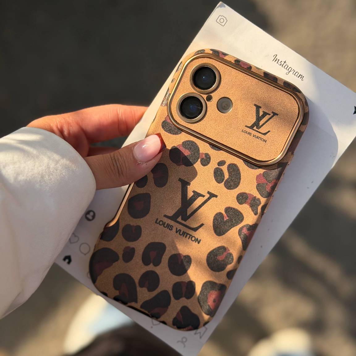 قاب Louis Vuitton Leopard Golden (کدC2319)